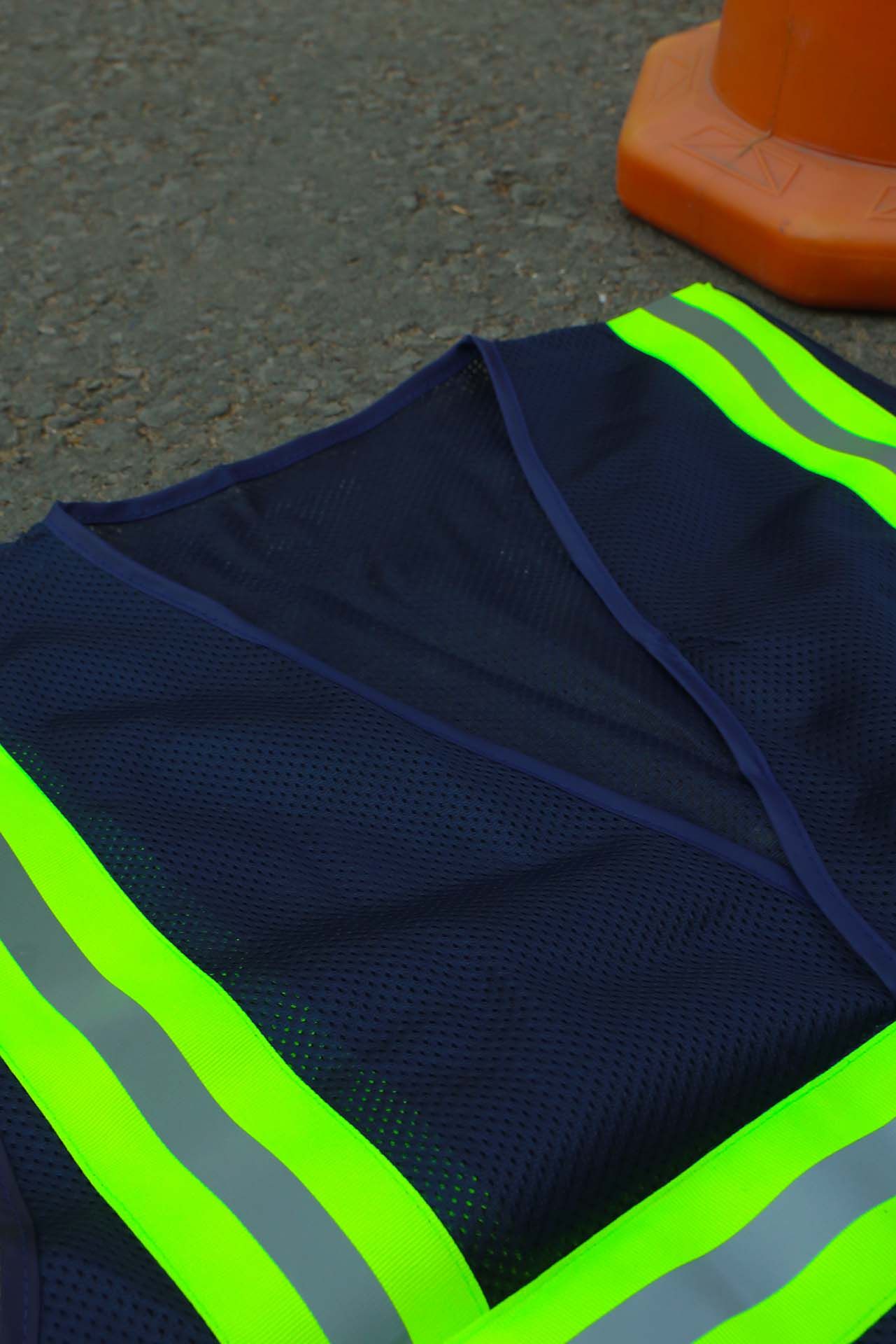 Hi-vis Type 3m safety vest color dark  with 5cm green striped reflective