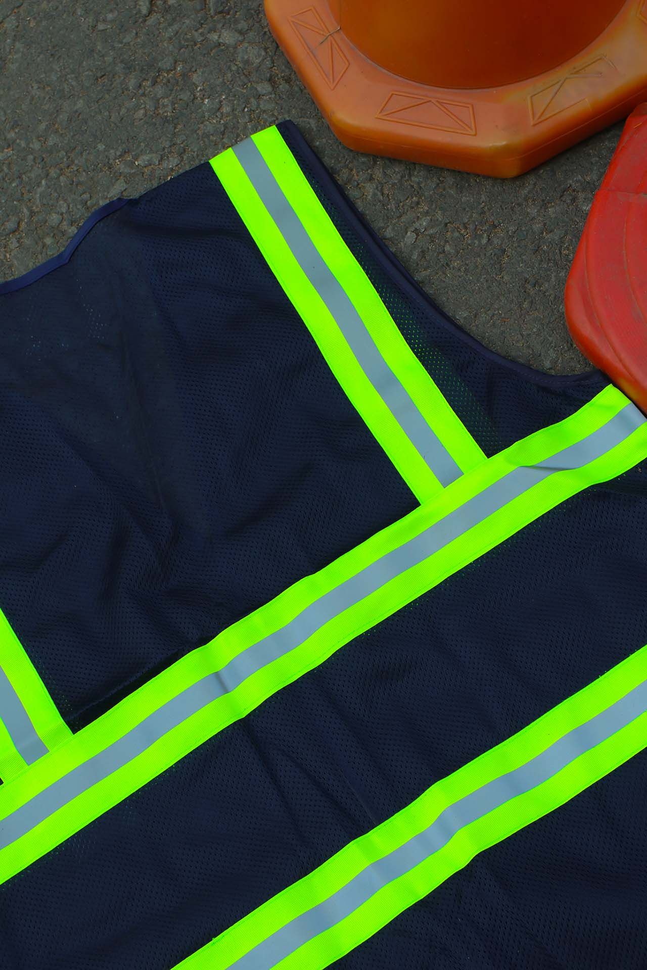 Hi-vis Type 3m safety vest color dark  with 5cm green striped reflective