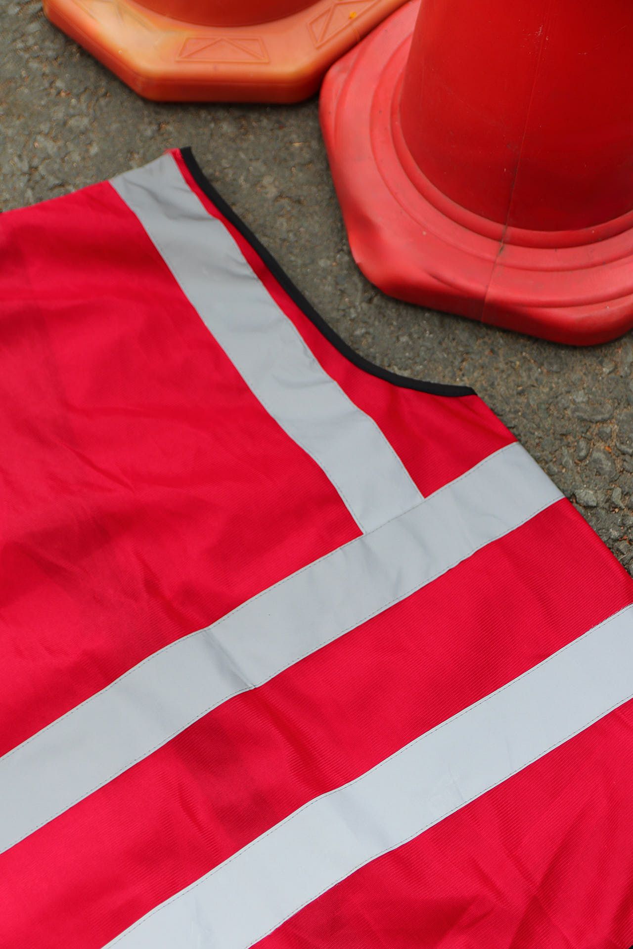 Hi Vis Palize Safety Vest Red color with 5cm high bright poly reflective stripes
