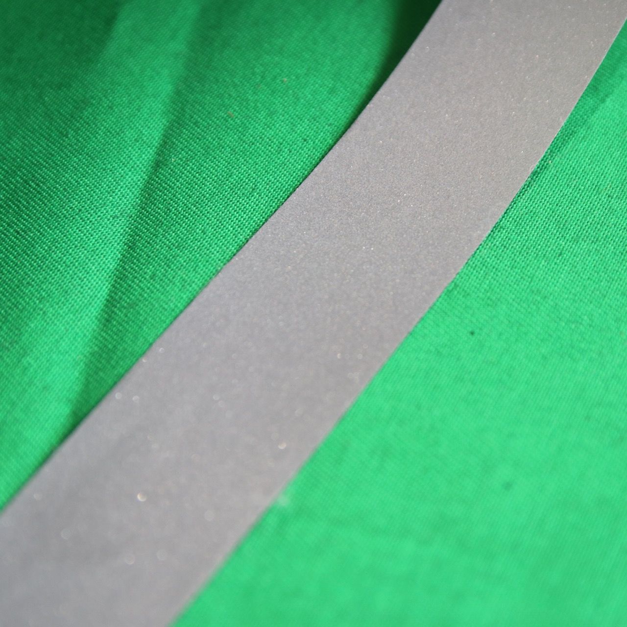 High-Quality Gray Poly Reflective Tape 2.5cm x 100m